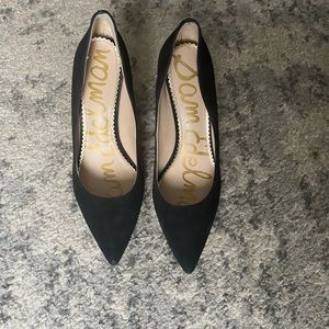 Black Suede Heels/Pumps